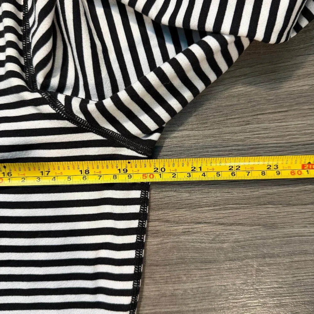 Lululemon Men's Speed Long Sleeve - Black/White Stripe - Picture 5 of 6